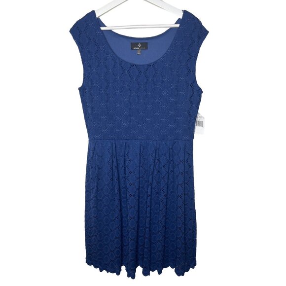 Ronni Nicole Blue Eyelet Lace Pleated Dress Women’s Size 14 - Picture 1 of 11